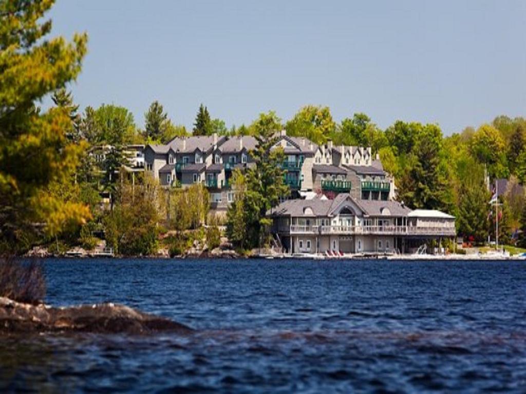Готель Taboo Muskoka Ґрейвенгерст Екстер'єр фото