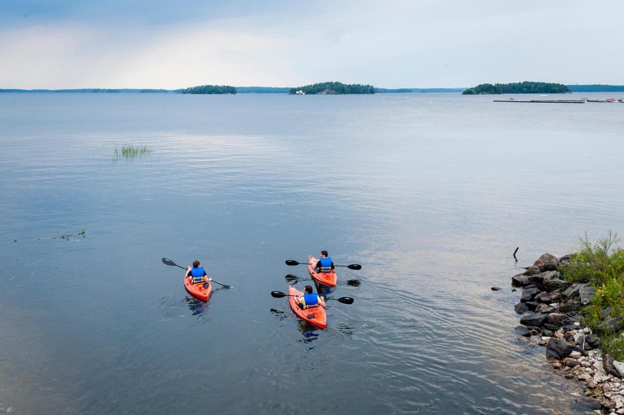 Готель Taboo Muskoka Ґрейвенгерст Екстер'єр фото