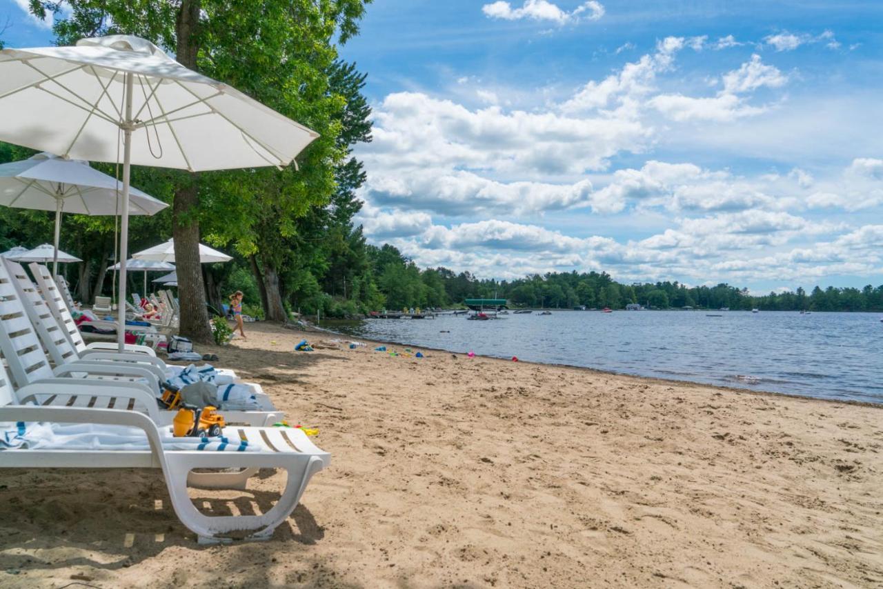 Готель Taboo Muskoka Ґрейвенгерст Екстер'єр фото